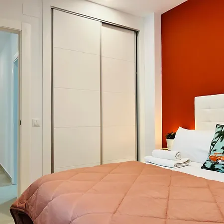 Bnbook Medea 2 Aparthotel